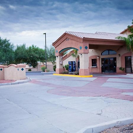 טמפה Apache Inn מראה חיצוני תמונה