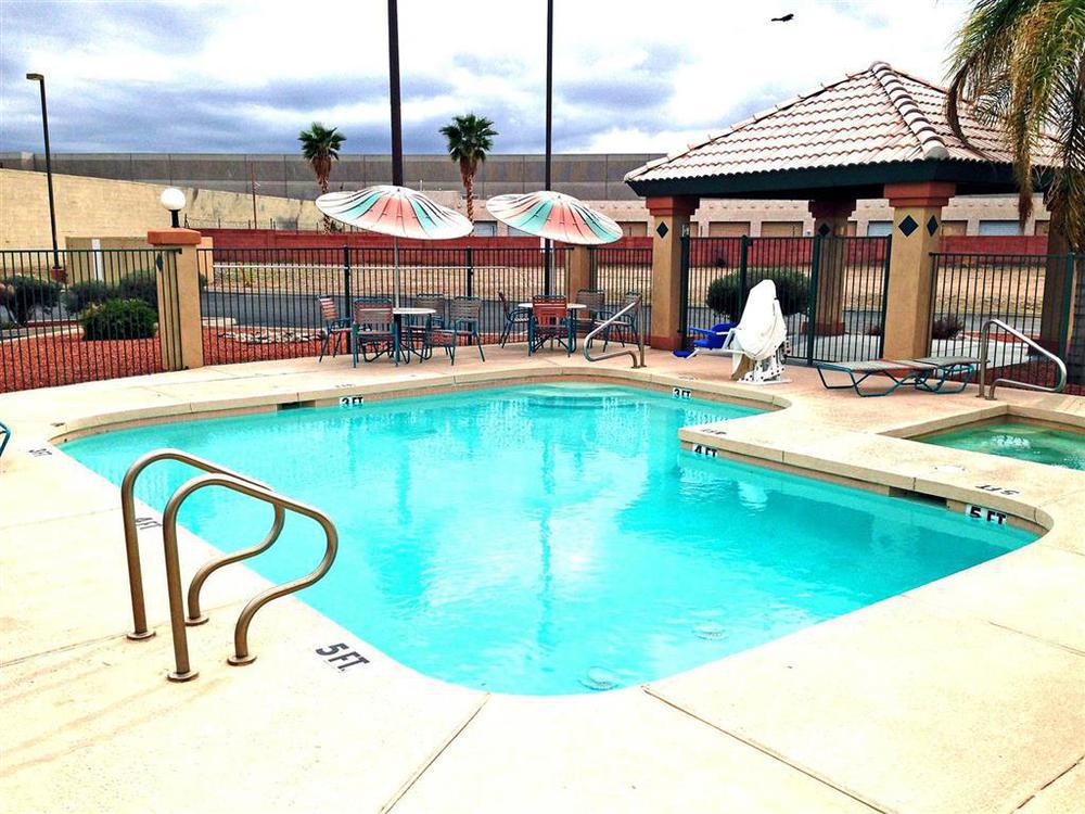 טמפה Apache Inn מתקנים תמונה