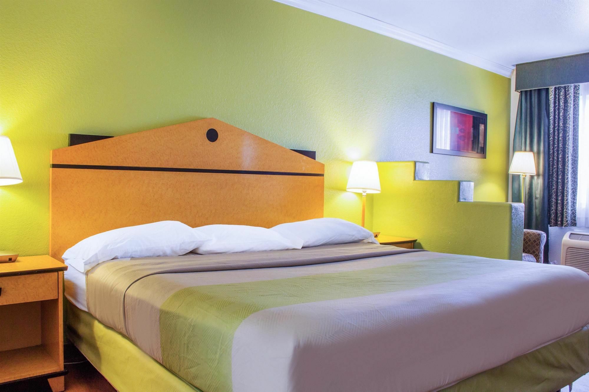 טמפה Apache Inn מראה חיצוני תמונה
